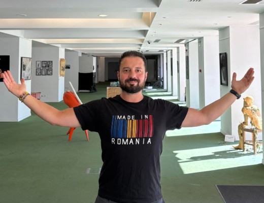 VIDEO. Cine este românul care i-a strigat pro-rusului Călin Georgescu la Alba Iulia „Marș la Moscova!” / Protestatarul este doctor în economie și este categoric în privința lui CG: „Este un trădător! Manipulează niște oameni care au, poate, unii dintre ei, cele mai bune intenții. Dar îi păcălește, îi minte!”