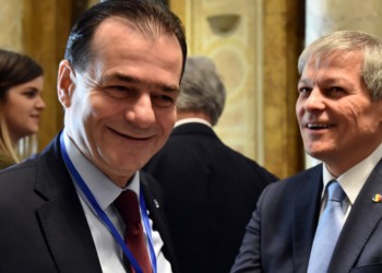 VIDEO. Ludovic Orban a anunțat ziua și ora la care demisionează din fruntea Camerei Deputaților. Fostul lider al PNL acuză că decizia lui Iohannis de a-l desemna pe Cioloș este o cacealma. ”Nici PNL, nici alte partide nu vor vota învestirea unui guvern Cioloș”