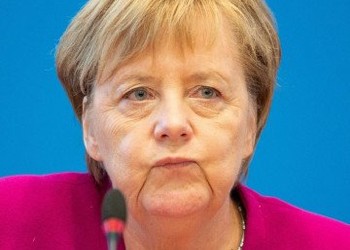 Angelul Merkel la capătul căderii
