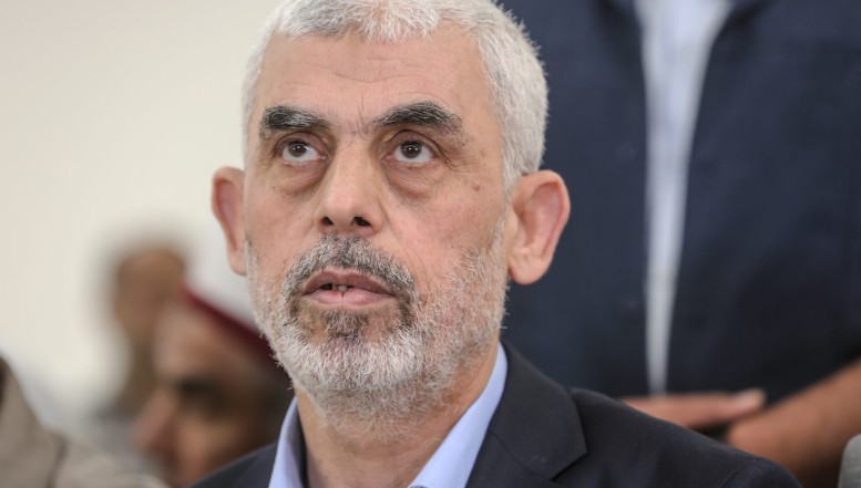 Fratele comandantului Hamas, Mohammed Deif, a fost ucis într-un atac aerian. Ce se știe despre ”Pisica cu 9 vieți”?