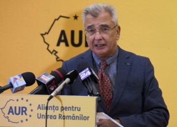 VIDEO. Senatorul AUR Petrișor Peiu, criză de nervi la tribuna Parlamentului de unde a zbierat că fostul pușcăriaș PSD Adrian Nastase a fost cel mai bun premier al României / În ce privatizări controversate a fost implicat parlamentarul AUR, în vremea în care guvernarea PSD-Năstase din care făcea parte vindea România la bucată