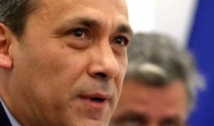 Dan Pavel, concluzie DURĂ: din cauza PROȘTILOR pasivi sau agresivi, trăim de 30 de ani în țara FSN/PDSR/PSD! 
