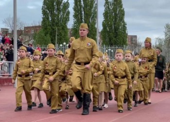 FOTO. Rusisme: în orașul Yeisk din Krasnodar a fost organizată o paradă militară a copiilor de grădiniță