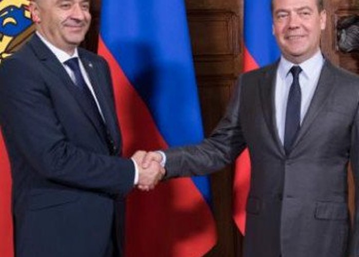 APEL din Basarabia: Autoritățile de la București să-i retragă cetățenia lui Ion Chicu, premierul rusofil. E trădător de țară! Cei mai abjecți pro-ruși au cetățenie română