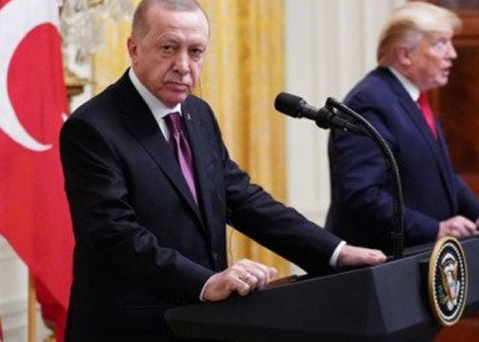 Întâlnire cu scântei între Trump și Erdogan. Ce i-a cerut urgent președintele Statelor Unite autocratului turc