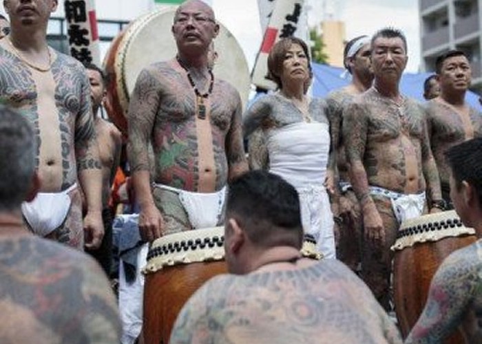 Guvernul Japoniei îi va ajuta financiar pe lucrătorii sexuali în timpul pandemiei! Presiunile Yakuza, sau grija pentru femeile abuzate și exploatate de una dintre cele mai periculoase mafii ale lumii?  