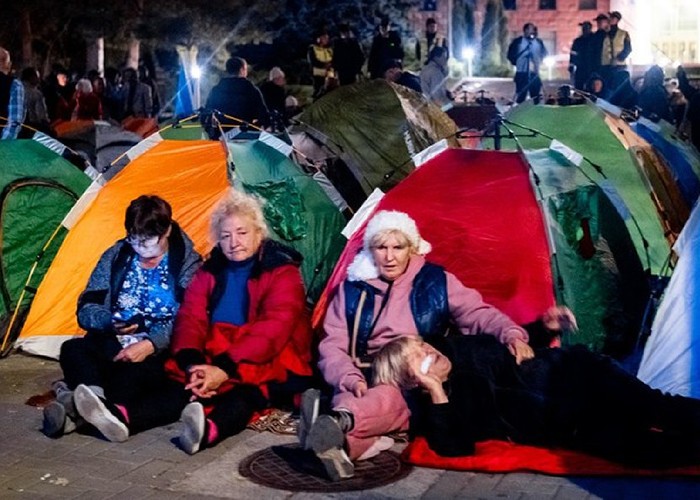 VIDEO: ”Protestatarii” infractorului Ilan Șor se plâng că NU sunt plătiți cu zilele! Cum își țepuiește Rusia slugile