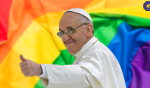 SCANDAL imens în Biserica Catolică: Vaticanul a emis o declarație doctrinară care susține binecuvântarea cuplurilor homosexuale