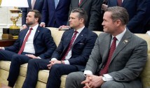 Haos la vârful administrației Trump. O scurgere de informații dezvăluie planurile de război ale SUA și aversiunea Washingtonului față de aliații europeni. JD Vance pe un grup de război: „Urăsc să scot din nou Europa din belele”. Reacții virulente în tabăra democrată: „Idioţii ăştia ne vor omorî pe toţi”