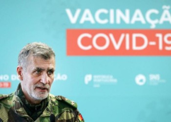 VIDEO. Viceamiralul vedetă al campaniei de vaccinare din Portugalia explică de ce consideră doza booster „o idee stupidă”. Ce ar trebui să facă omenirea în următoarea perioadă în lupta cu pandemia