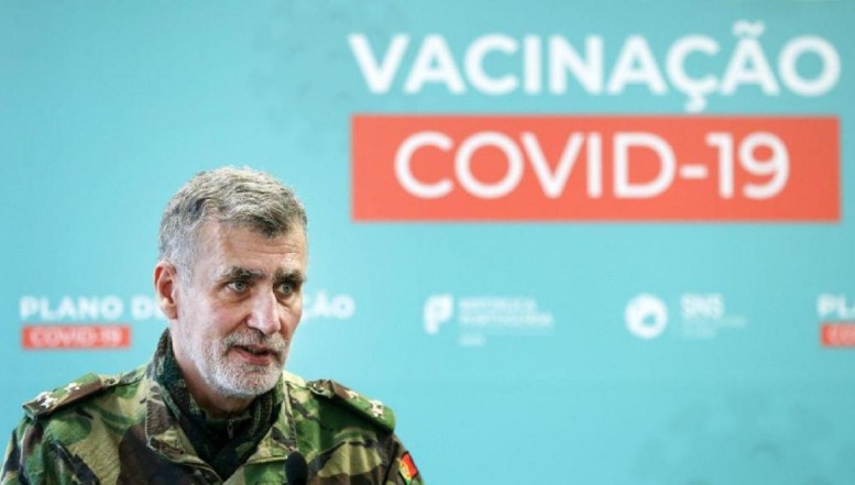 VIDEO. Viceamiralul vedetă al campaniei de vaccinare din Portugalia explică de ce consideră doza booster „o idee stupidă”. Ce ar trebui să facă omenirea în următoarea perioadă în lupta cu pandemia
