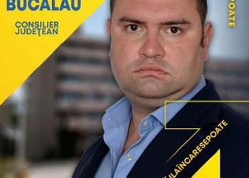 VIDEO. Cine este liberalul Alexandru Bucălău, politicianul fălcos și bosumflat a cărui fotografie de campanie a devenit virală. Este notar și a plecat din PNL la PRM în 2012