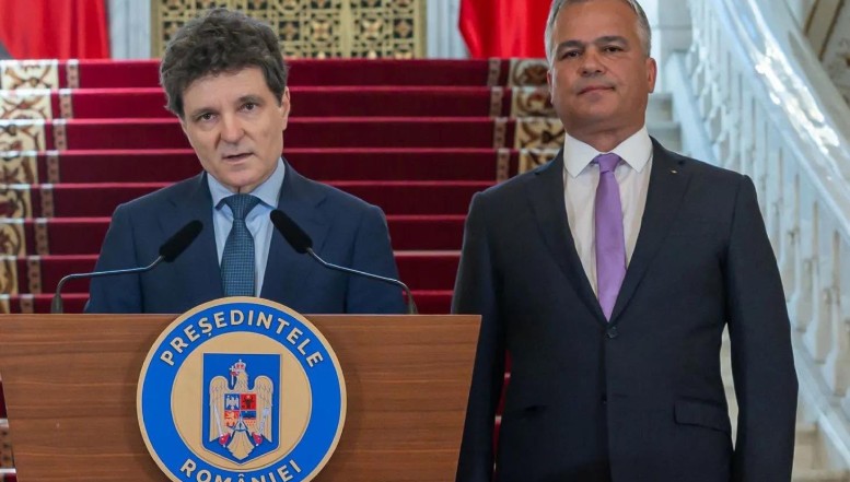 Eșec în negocierile pentru formarea și învestirea Guvernului Veștea. PSD se mai gândește câteva zile. Vicepreședinte USR: învestirea lui va însemna „falimentul României” / Deputatul liberal Robert Sighiartău: „Cei care cred că PSD luptă pentru Veștea sau pentru Nicușor Dan nu înțeleg modul în care funcționează acest partid”