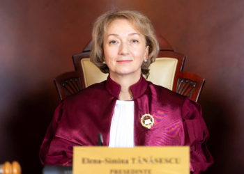 VIDEO Toată „judecătorimea” de la vârful justiției induce public ideea că Simina Tănăsescu și CCR ar primi ordine de la Ilie Bolojan. Jurnalist: „Nu cred că există în UE o justiție atât de capturată” / Ana Birchall: „Îmi este foarte greu să cred că Simina Tănăsescu, așa cum o cunosc eu profesional, s-ar compromite discutând „hotărâri” ale CCR”