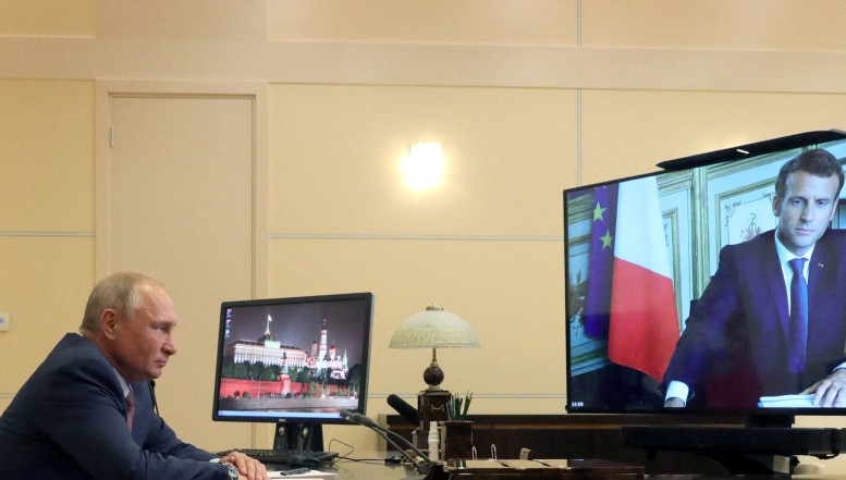 VIDEO. Propaganda Moscovei își bate joc de liderul Franței care îl sună constant pe Putin, inventând o nouă expresie „a face un macron”, adică a apela regulat pe cineva, fără un motiv anume