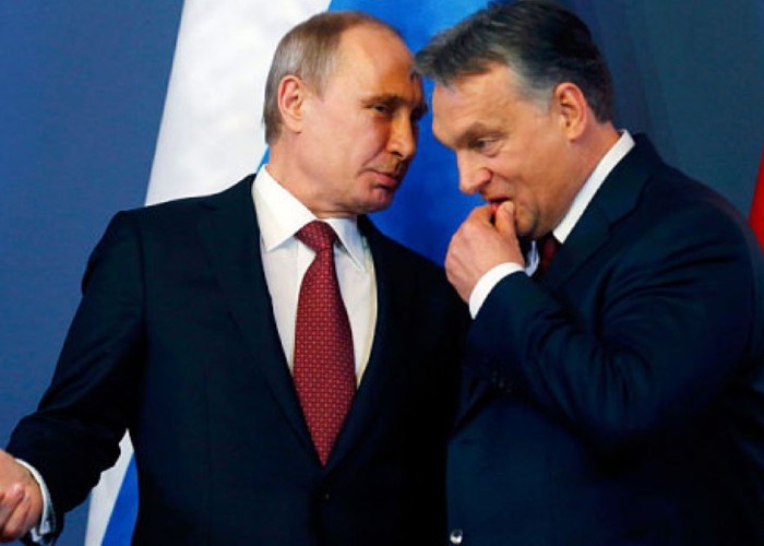 În timp ce tensiunile NATO-Rusia se adâncesc de la o zi la alta, Viktor Orban se întâlnește cu Putin ca să-l roage să crească volumul exporturilor de gaze către Ungaria. Vechea dependență a Budapestei