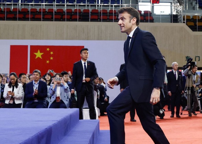 Aberațiile lui Macron în problema Taiwanului au stârnit furie în Europa și SUA. Mai mulți parlamentari europeni l-au pus la punct, transmițându-i public că nu reprezintă punctul de vedere al Europei. Deputat german: „Un dezastru pentru politica externă a Europei!