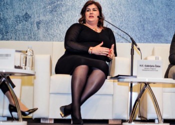 O politiciană din Croația a fost condamnată la închisoare cu executare pentru că a achitat la restaurant notele de plată personale cu bani europeni / Precizările Parchetului condus de Laura Codruț Kovesi