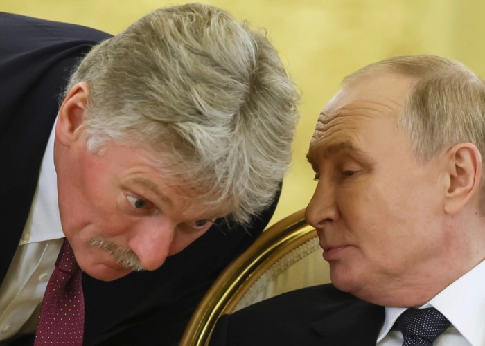 Purtătorul de cuvânt al Kremlinului afirmă că NATO este de facto în război cu Rusia