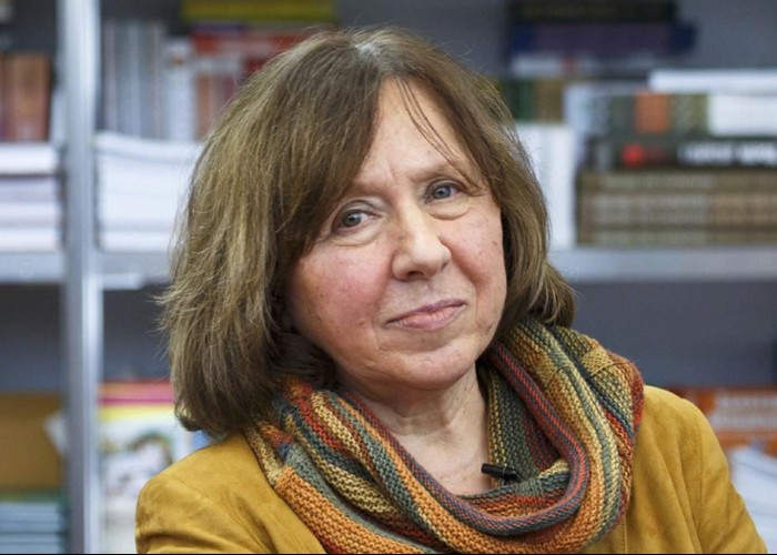 Scriitoarea Svetlana Aleksievici (Nobel pentru Literatură) despre uciderea lui Alexei Navalnîi și războiul din Ucraina: „S-a deschis un abis de permisivitate pentru toți dictatorii” / „Un nou Hitler cu noi tehnologii va fi mai terifiant decât ceea ce am văzut în istorie” / „Deși am crezut că comunismul a murit, nu a fost așa”