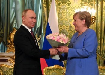 Putinismul e boală incurabilă pentru Merkel. Fostul cancelar german spune că o pace durabilă poate fi atinsă doar cu ajutorul statului agresor
