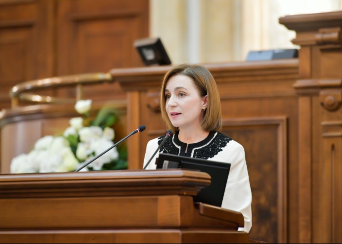 Maia Sandu, în Parlamentul României: "Dacă ucrainenii nu țineau piept invaziei ruse, unde mergea Federația Rusă? Spre Nistru? Spre Prut? Mai departe?" / "Războiul Rusiei împotriva Ucrainei este folosit de gruparea hoților din Republica Moldova"