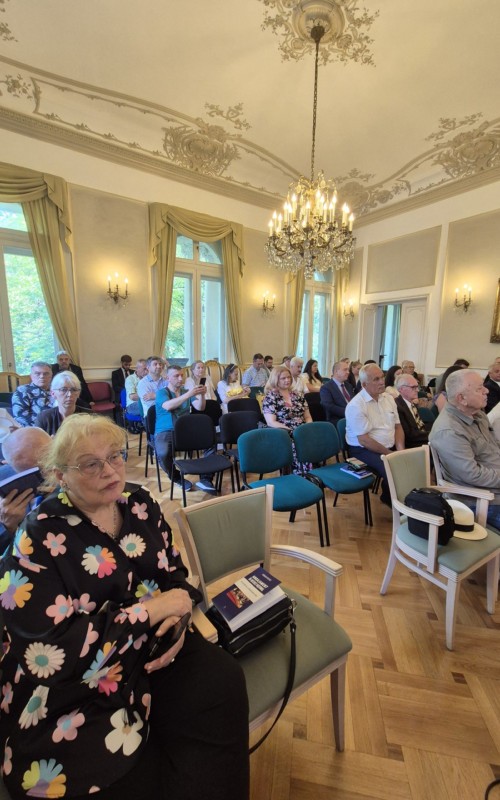 imgine din sala fundatia titulescu