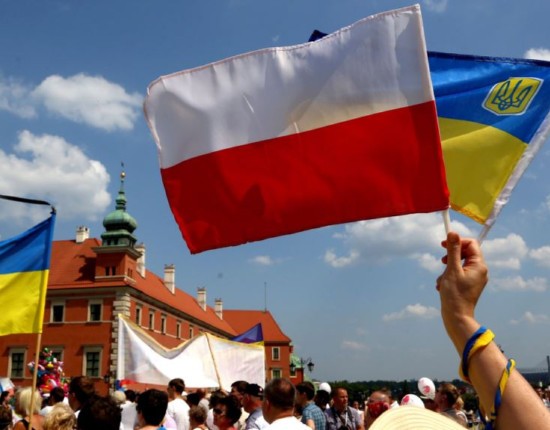 Declinul gândirii critice, speculat de Rusia în planul dezinformării pentru a submina relațiile polono-ucrainene. Narativele propagate diferențiat pe rețelele sociale în Polonia și Ucraina. Nemulțumirile istorice, exploatate în mod special