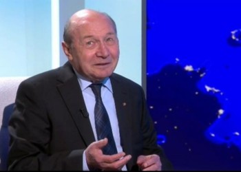 VIDEO Băsescu, dezlănțuit la adresa lui Bolojan pe care îl compară, ca și Sorin Grindeanu, cu „mesia” Georgescu: „S-a răsuflat Mesia ăla, s-a inventat alt Mesia: Mesia Bolojan”/ Ce s-ar ascunde, de fapt, în spatele acestei țâfne. Un fost jurnalist apreciază că afirmațiile dure ale lui Traian Băsescu ar avea legătură cu „aliniamentul Bolojan - Kovesi”