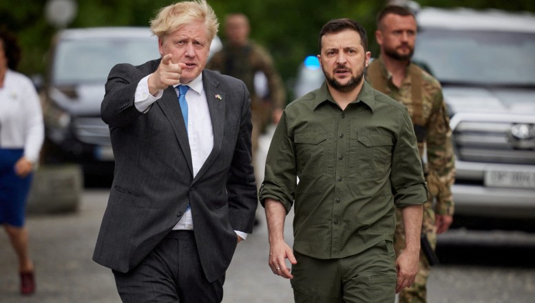 VIDEO. Interviu exploziv cu Boris Johnson la CNN. Fostul premier britanic spune pe șleau că Germania și-a dorit o înfrângere rapidă a Ucrainei în războiul cu Rusia. Franța a fost inițial „în negare”, iar Italia a refuzat categoric să „supere” Moscova, pentru că era dependentă de hidrocarburile rusești