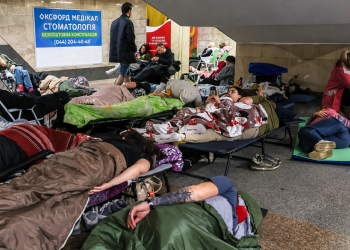 Fără apărare împotriva rachetelor balistice ruse, ucrainenii suferă din ce în ce mai mult din cauza numărului insuficient de adăposturi. Cât de tragică este situația în capitala vizată necontenit de bombardamentele ruse