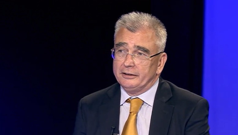 Petrișor Peiu admite că AUR este gata să intre într-o „construcție” politică cu PSD dacă abordarea ar fi transperantă, nu de culise. „Să vină să spună: «Băi, partid AUR, vrei să facem o discuție?” / Senatorul susține că i-a spus fostului desemnat Adrian Veștea să nu se ducă la sediul AUR că se face de râs