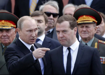 Glumele zilei: RUSIA le-a facut dosar penal procurorilor și judecătorilor Curții Penale Internaționale / Medvedev propune ca sediul CPI de la Haga să fie distrus cu rachete lansate din Marea Nordului