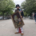 Artistul satiric rus Semion Skrepețki, care i-a pictat caricatural pe Putin și Stalin, a fost asasinat în Polonia. Au fost reținuți doi indivizi din Belarus