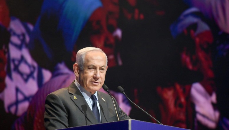 Un număr mare de militari israelieni din forțele aeriene susțin un protest în care denunță continuarea războiului din Gaza ca fiind motivată politic. Reacția premierului Netanyahu