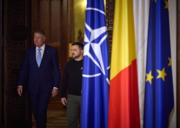 VIDEO. Volodimir Zelenski îi îndeamnă pe români să prețuiască mai mult alianțele din care fac parte pentru că „primesc tehnologie, primesc siguranță”  / „Rusia ne-a atacat pentru că nu suntem în NATO, nu suntem în Uniunea Europeană. Noi doar voiam să fim independenţi”