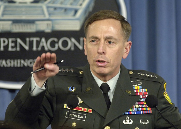 Celebru general american, fost director al CIA: „Adevăratul obstacol în calea păcii este Vladimir Putin” / El crede că Rusia trebuie supusă unor sancțiuni și mai severe / Într-o realitate paralelă, JD Vance susține că Moscova ar fi făcut „concesii semnificative” în favoarea păcii