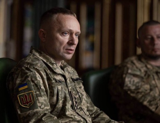 Volodimir Zelenski a făcut ce i-a cerut poporul ucrainean: l-a numit în fruntea armatei pe generalul Mihailo Drapatîi, . Cele mai legendare figuri militare ale Ucrainei spun că noul comandant-șef este mai presus de toate un ofițer de o onorabilitate rară