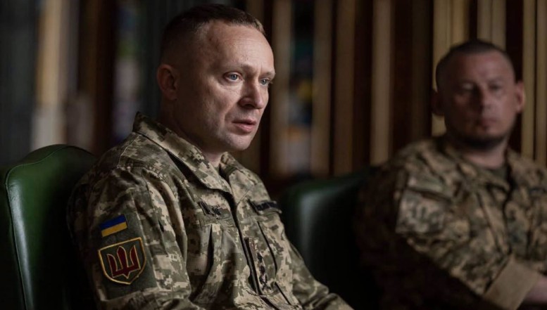 Volodimir Zelenski a făcut ce i-a cerut poporul ucrainean: l-a numit în fruntea armatei pe generalul Mihailo Drapatîi, . Cele mai legendare figuri militare ale Ucrainei spun că noul comandant-șef este mai presus de toate un ofițer de o onorabilitate rară