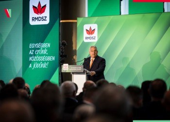 Aflat la Cluj, Viktor Orbán face declarații controversate, debitând, în rafală, conspirații anti-ucrainene: "Ucrainenii sunt deja în smartphone-ul vostru!" / "Vor exista presiuni enorme (din partea UE) pentru a fi de acord cu războiul", a mai afirmat premierul ungar, fără a blama Rusia pentru ostilități