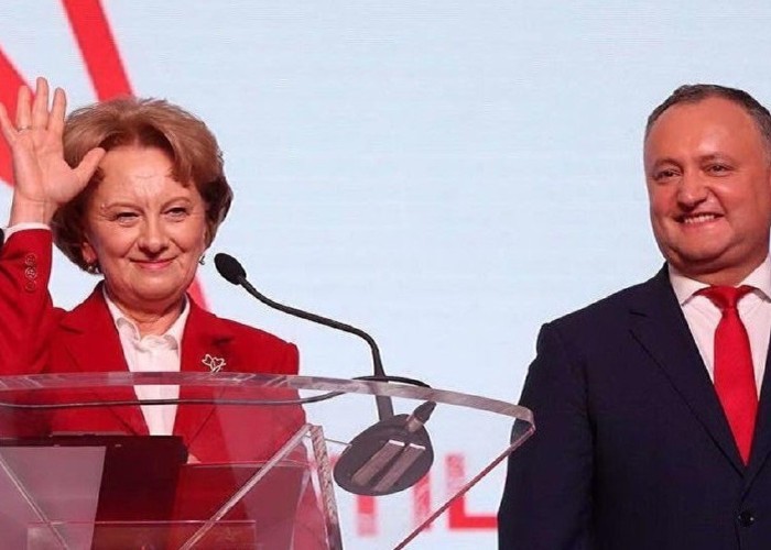 Când îngenunchează la Moscova, Dodon și gașca sa penală din PSRM vor îngenuncherea și umilirea tuturor cetățenilor R.Moldova. Procuratura Generală să se implice mai activ în clarificarea dosarelor ”Bahamas” și ”Kuliok”! APELUL lui Iurie Reniță