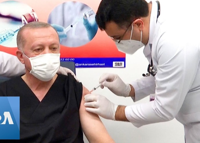 Turcia o ia înaintea întregii lumi și anunță că va începe să acorde cea de-a CINCEA doză de vaccin împotriva Covid-19