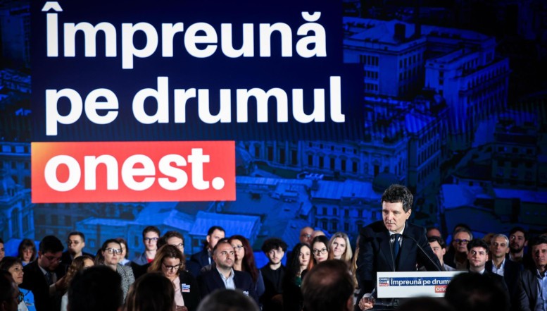 PSD, AUR și un sondaj CURS, sincronizare perfectă contra lui Nicușor Dan, care e amenințat cu suspendarea. „Din punctul de vedere al PSD, este absolut nepermis ce a făcut Nicușor Dan. O încălcare flagrantă a Constituției”
