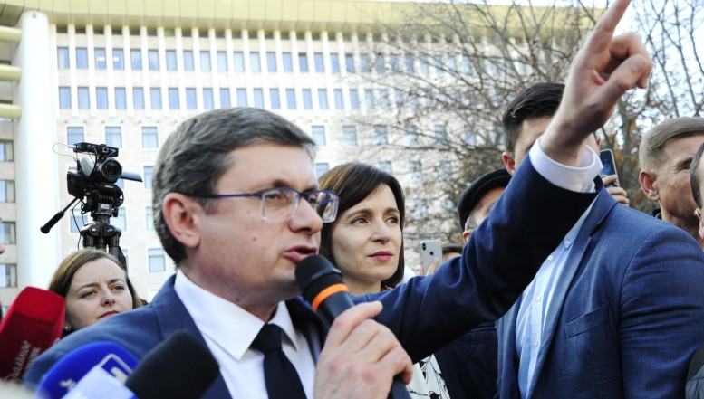 DODON, FĂCUT ȘAH-MAT. Mariana Durleșteanu a refuzat sprijinul PSRM pentru funcția de premier. Maia Sandu l-a desemnat pe Igor Grosu
