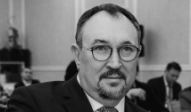 Pariul împotriva României