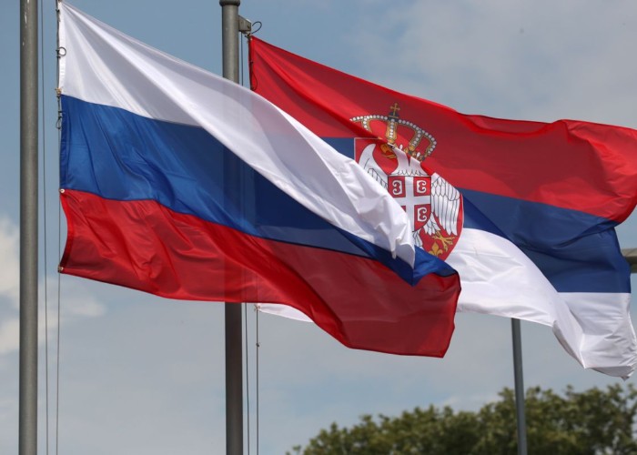 Kremlinul se plânge că Serbia vinde arme și muniții Ucrainei: "Au uitat complet cine sunt adevărații lor prieteni"