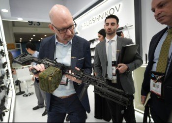 Compania Kalașnikov anunță că va testa noile sale mitraliere RPL-7 direct pe câmpul de luptă din Ucraina / Anterior și ucrainenii au testat UAR-15, o armă de producție proprie, arătând că vor renunță treptat la kalașnikoavele sovietice