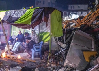VIDEO. UPDATE! Numărul morților ar putea ajunge la 20.000 în următoarele zile, în Siria și Turcia / Vremea ostilă complică operațiunile de salvare / Un arhitect explică de ce cad clădirile din Turcia ca „secerate”