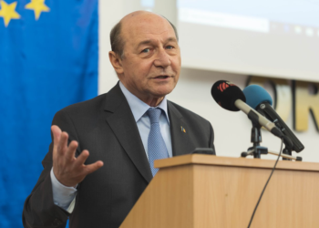 Alegeri București. Traian Băsescu: „Am venit la vot îngrijorat!” /„Suntem într-o dezbatere publică extrem de toxică şi care dezbină românii în momente în care ar trebui să fim solidari! Avem şi o propagandă formidabilă – nu îi tragem la răspundere pe cei care au făcut datoria, ci pe cei care încearcă să rezolve lucrurile”