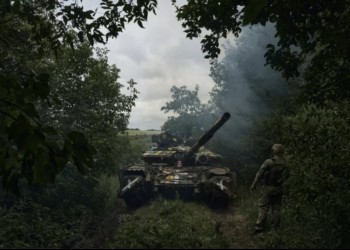 VIDEO. Contraofensiva. Ucraina: Forțele noastre armate se mișcă bine pe front, iar „cea mai mare lovitură abia urmează" / Marea Britanie: ambele părți înregistrează pierderi semnificative, dar rușii pierd soldați ca la apogeul luptelor pentru Bahmut / Wagner angajează noi mercenari, dar și tineri „pasionați de jocuri pe calculator” care să devină operatori de drone